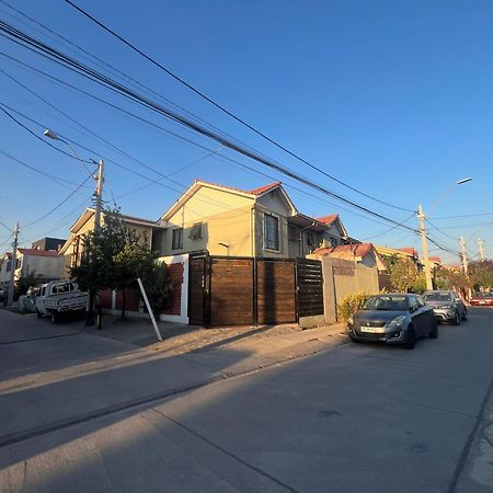 Hostel Tu Espacio Re - Casa Cerca Del Aeropuerto Сантьяго Экстерьер фото