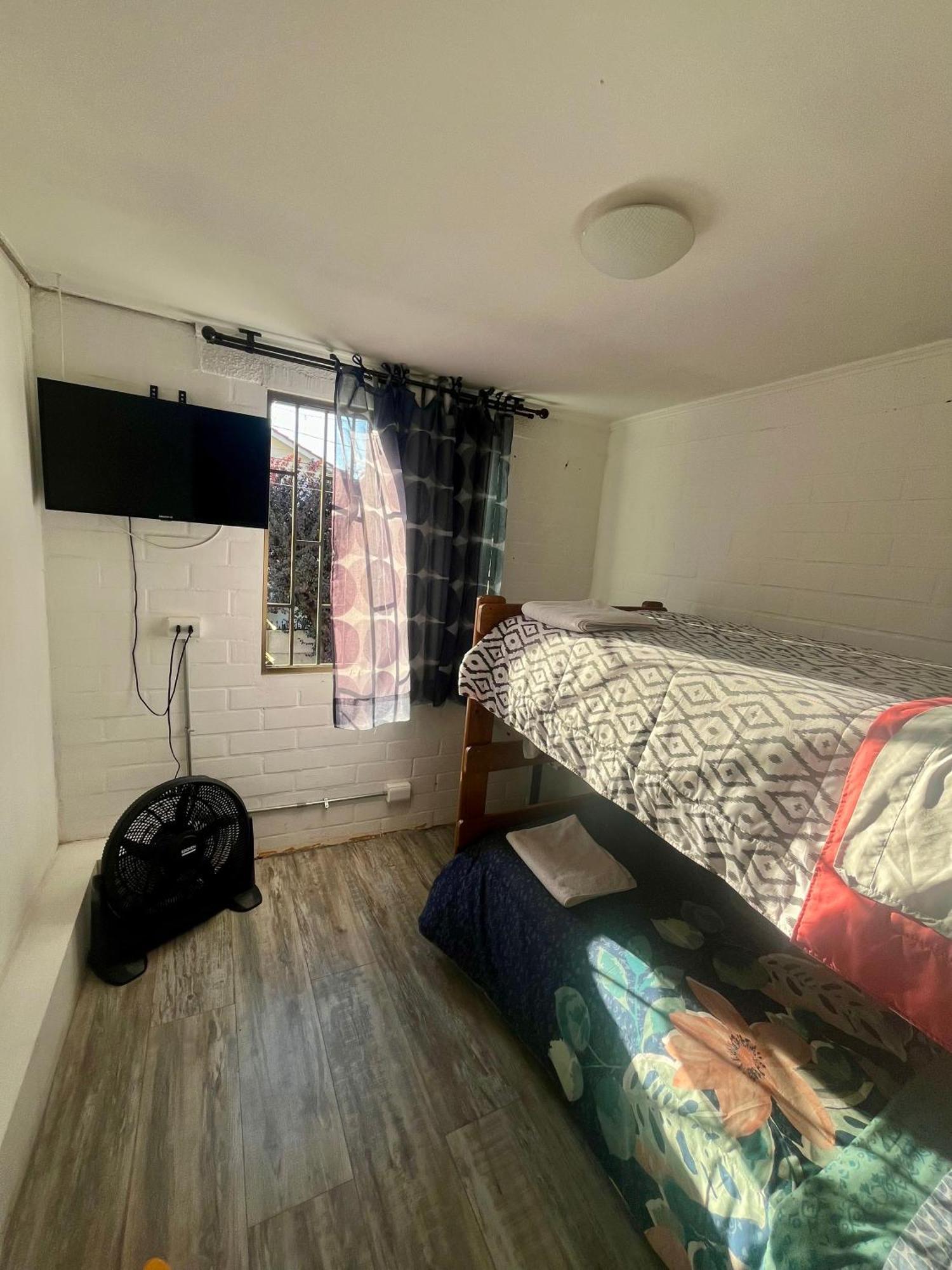 Hostel Tu Espacio Re - Casa Cerca Del Aeropuerto Сантьяго Экстерьер фото